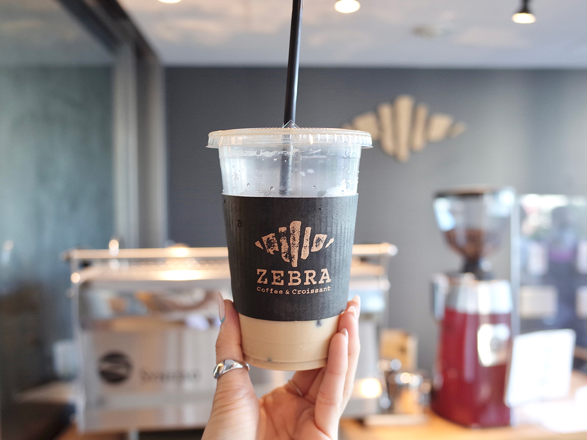 渋谷「ZEBRA Coffee & Croissant」成人式の地へ。 - COFFEE & AILEEN